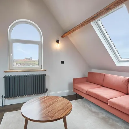 Host & - The Loft At Skinner St * Whitby