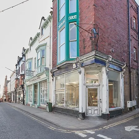 Host & - The Loft At Skinner St Whitby