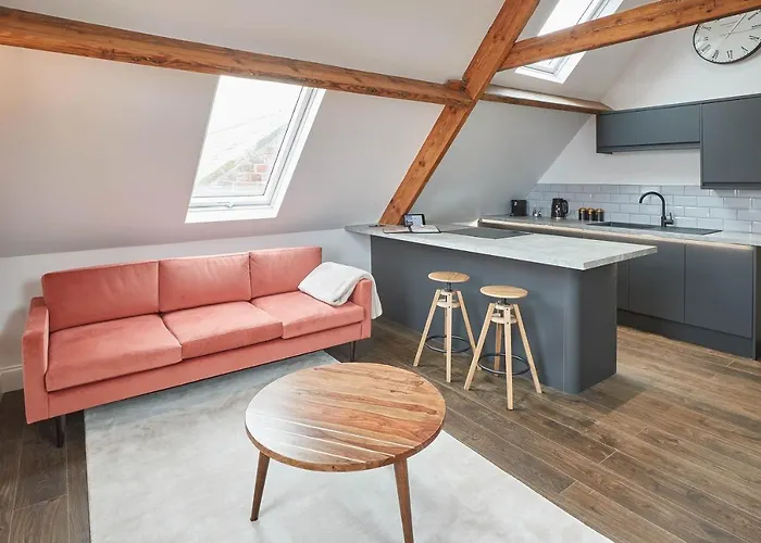 Host & - The Loft At Skinner St * Whitby